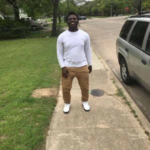 Meet your Posher, Devontay